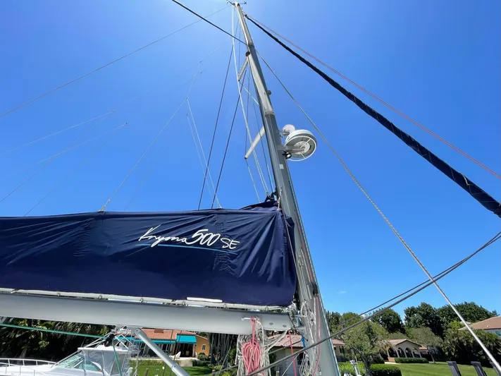  Yacht Photos Pics Knysna 500 SE sailboat mast under blue sky, 2016 model.
