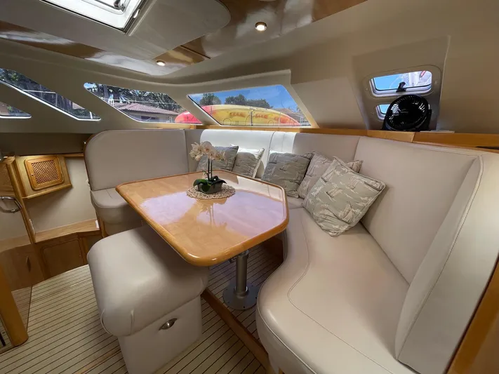 Yacht Photos Pics Interior of a 2016 Knysna 500 SE yacht with elegant seating area.
