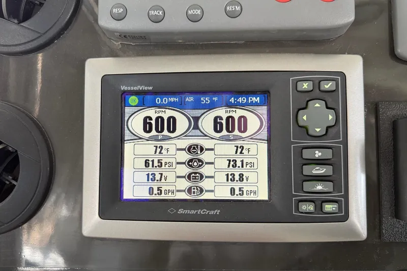  Yacht Photos Pics SmartCraft VesselView display on 2009 Sea Ray 47 Sedan Bridge showing engine metrics.