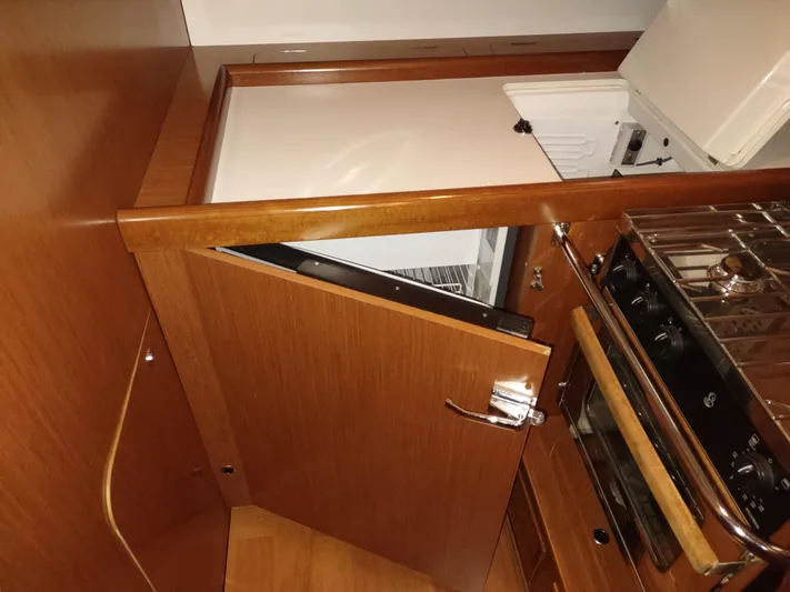 Scintillation Yacht Photos Pics 