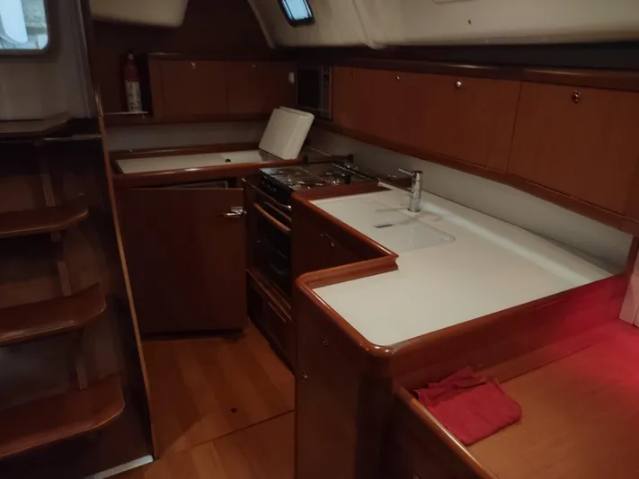 Scintillation Yacht Photos Pics 