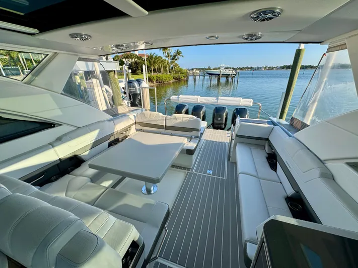 Take A Break Yacht Photos Pics Formula 43 Take A Break - Seating