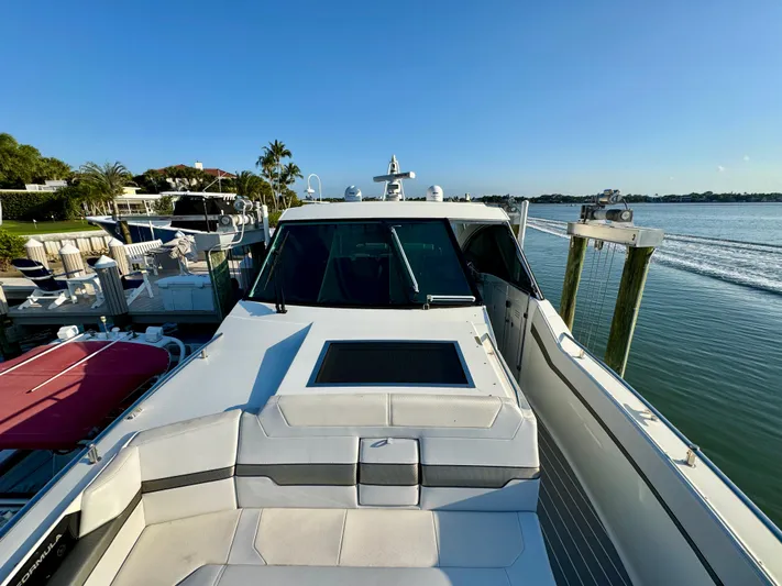 Take A Break Yacht Photos Pics Formula 43 Take A Break - Bow