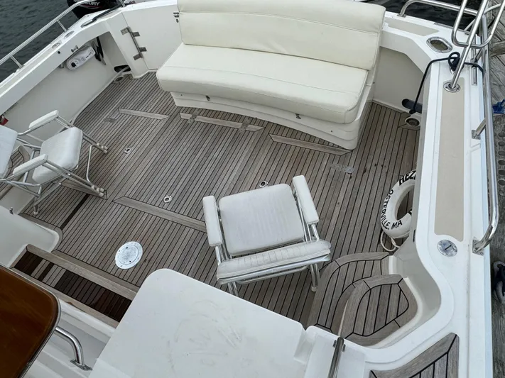 Hezitation Yacht Photos Pics 