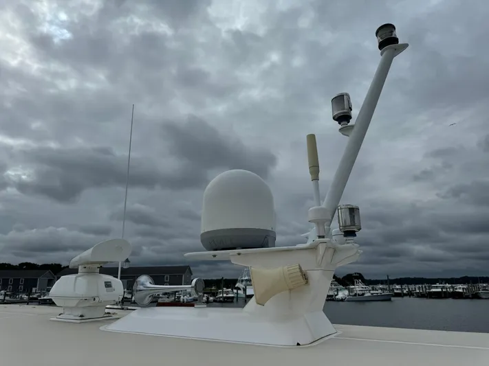 Hezitation Yacht Photos Pics 