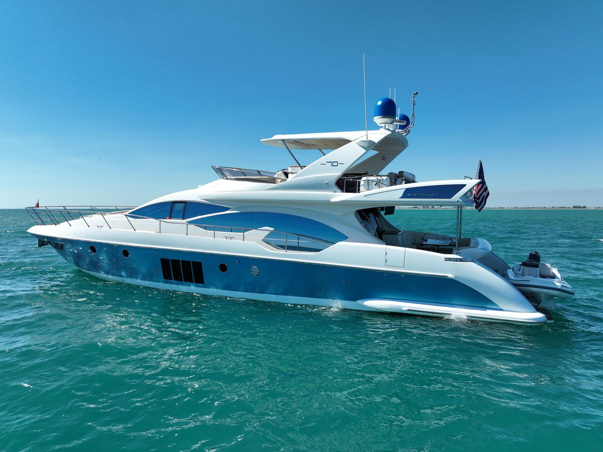 2014 Azimut 70 