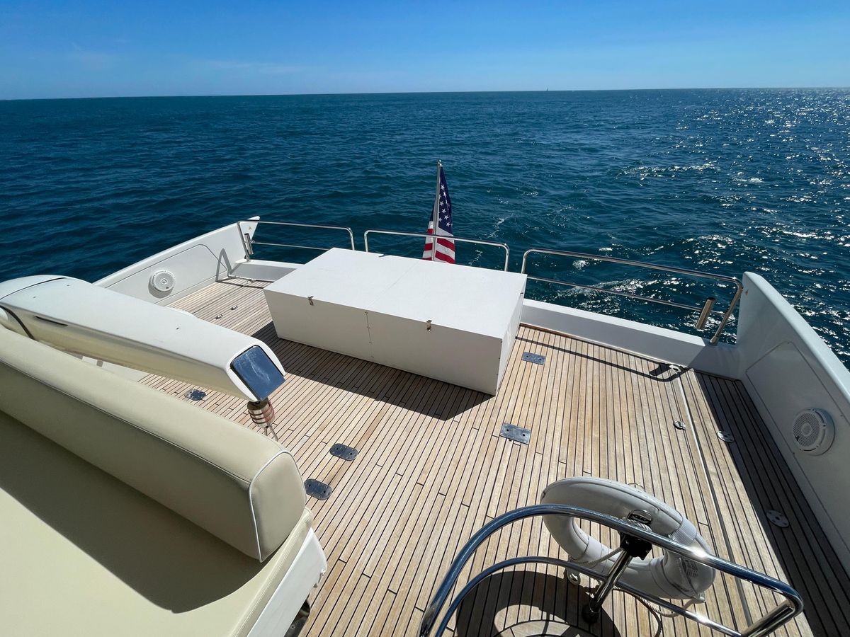 2014 Azimut 70 