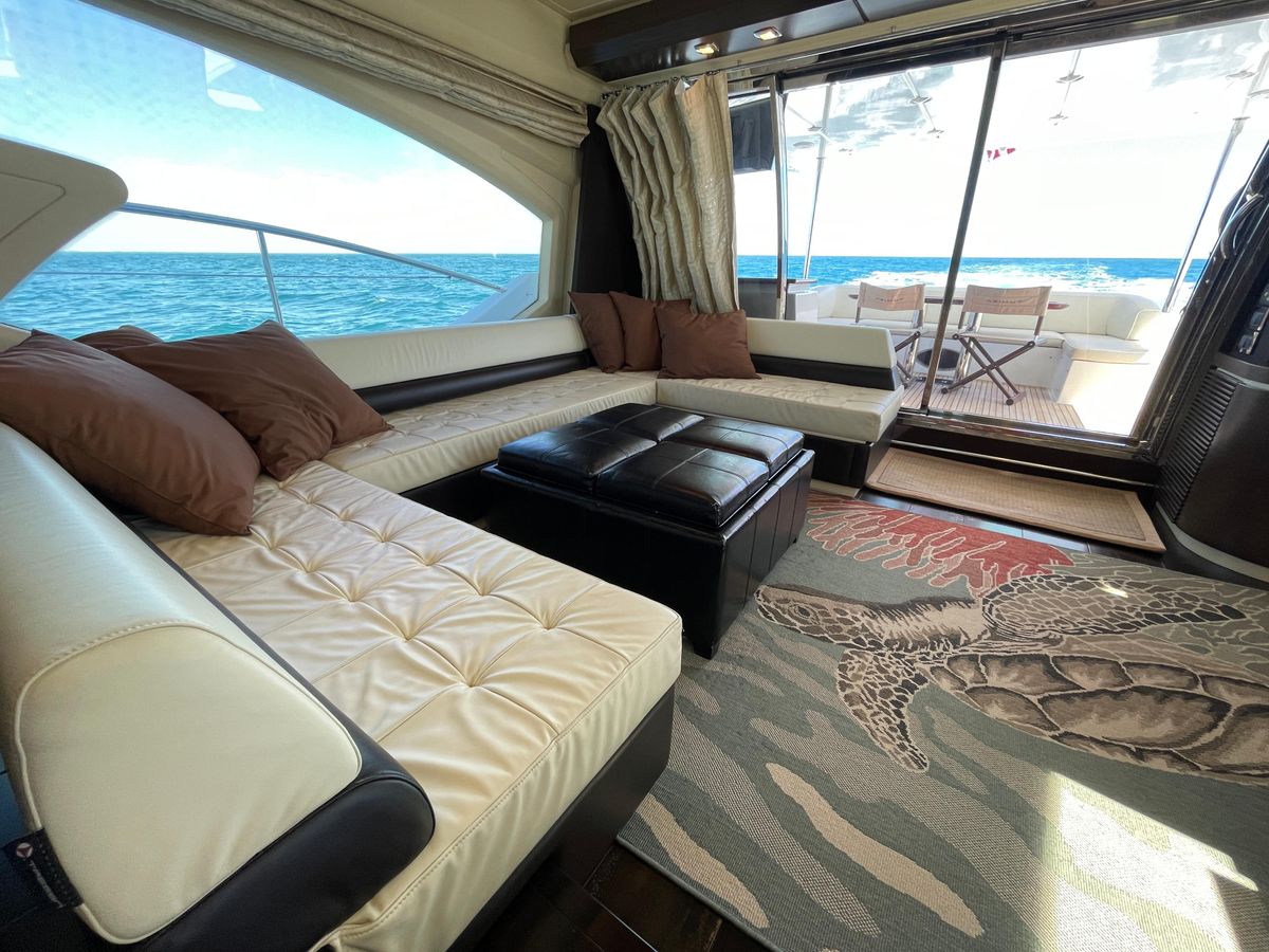 2014 Azimut 70 