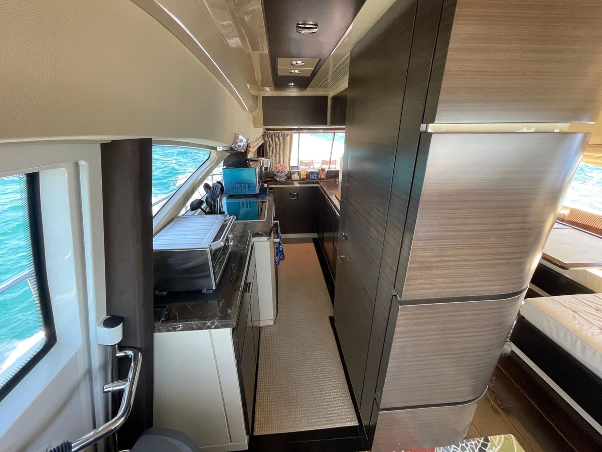 2014 Azimut 70 