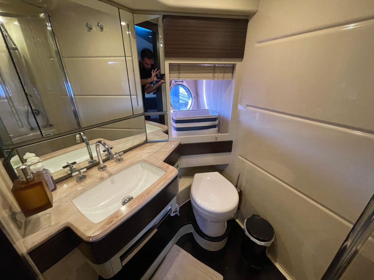 2014 Azimut 70 