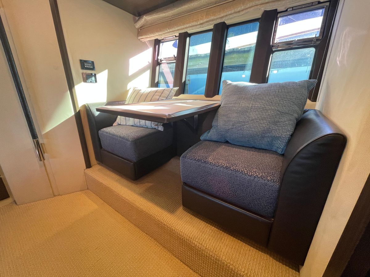 2014 Azimut 70 