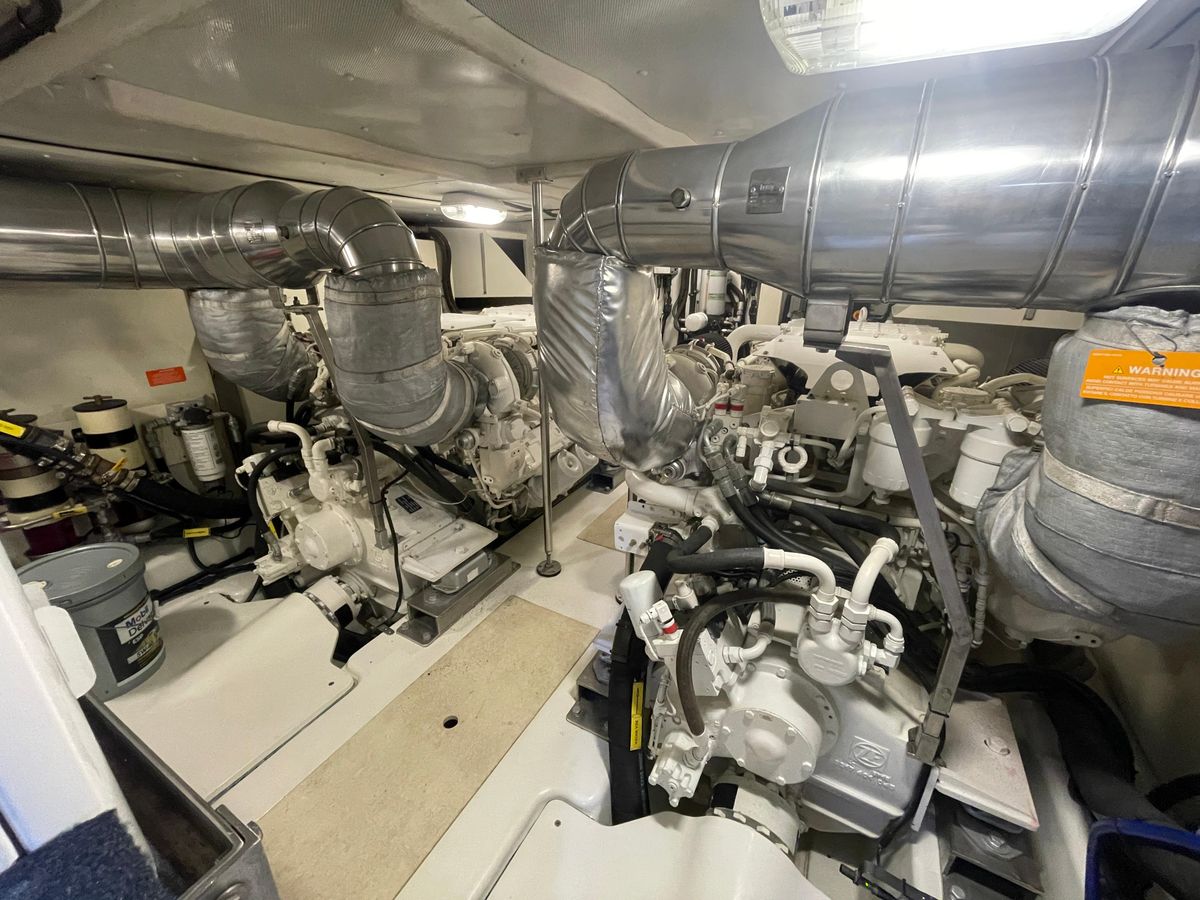 2014 Azimut 70 