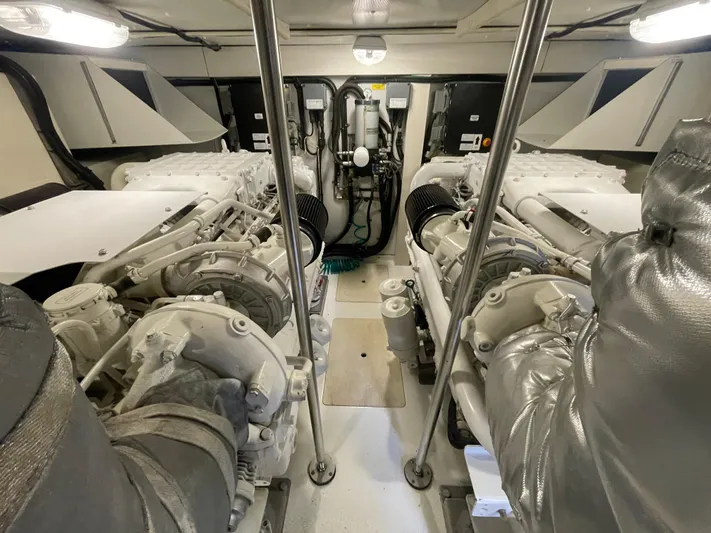 Emma Yacht Photos Pics 