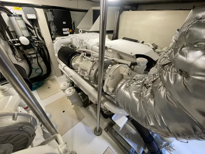 Emma Yacht Photos Pics 