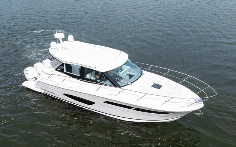 Lady G Yacht Photos Pics Regal XO 38 Lady G- Profile