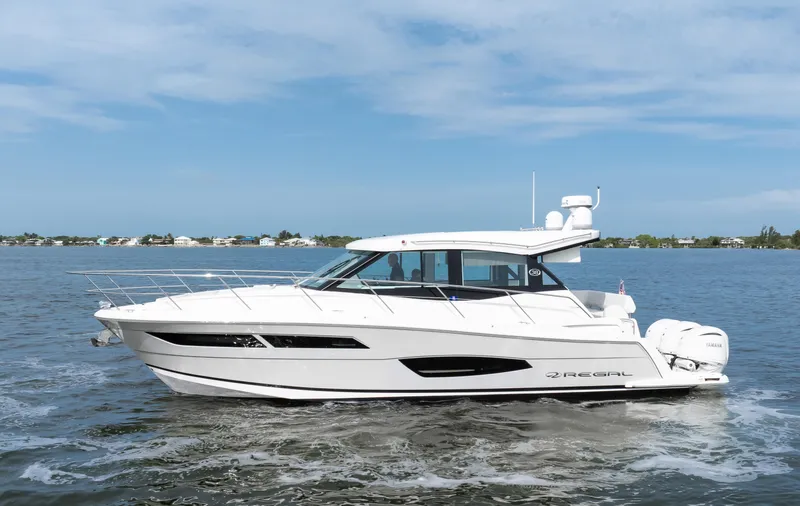 Lady G Yacht Photos Pics Regal XO 38 Lady G- Profile