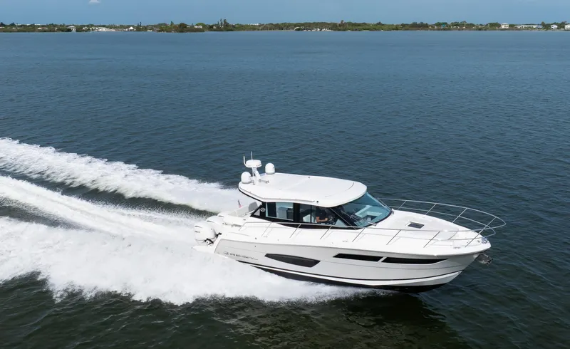 Lady G Yacht Photos Pics Regal XO 38 Lady G- Profile