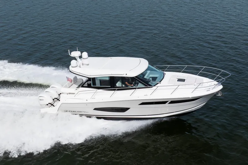 Lady G Yacht Photos Pics Regal XO 38 Lady G- Profile