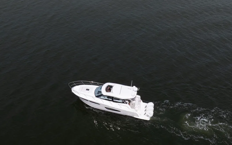 Lady G Yacht Photos Pics Regal XO 38 Lady G- Profile