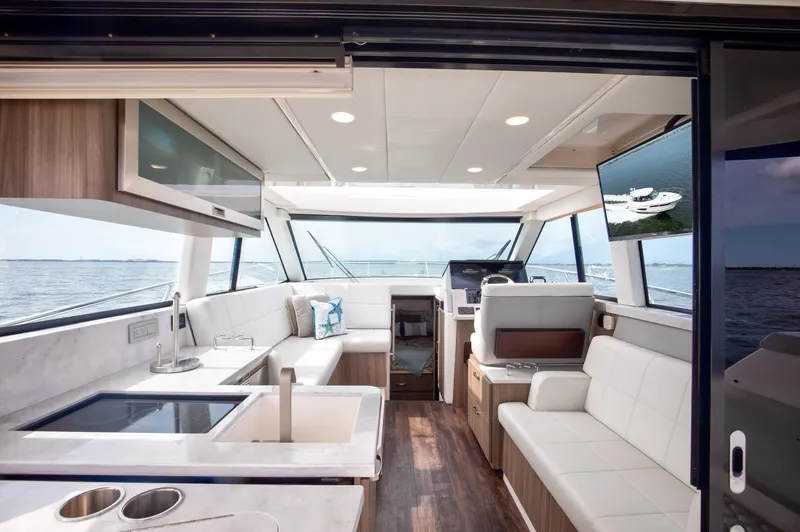 Lady G Yacht Photos Pics Regal XO 38 Lady G- Salon