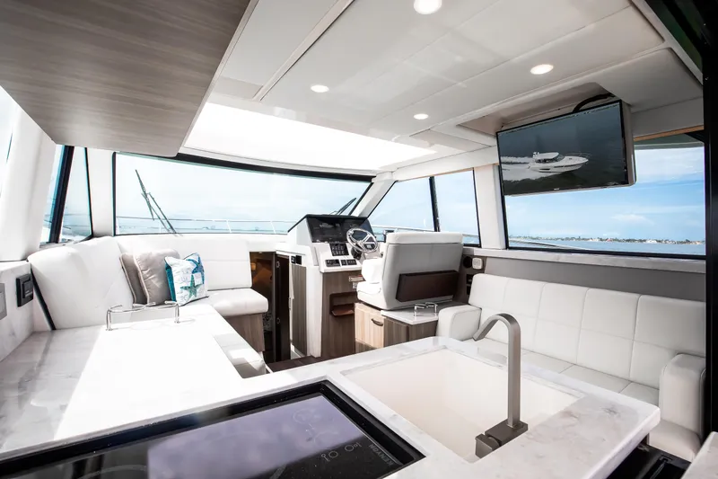 Lady G Yacht Photos Pics Regal XO 38 Lady G- Salon