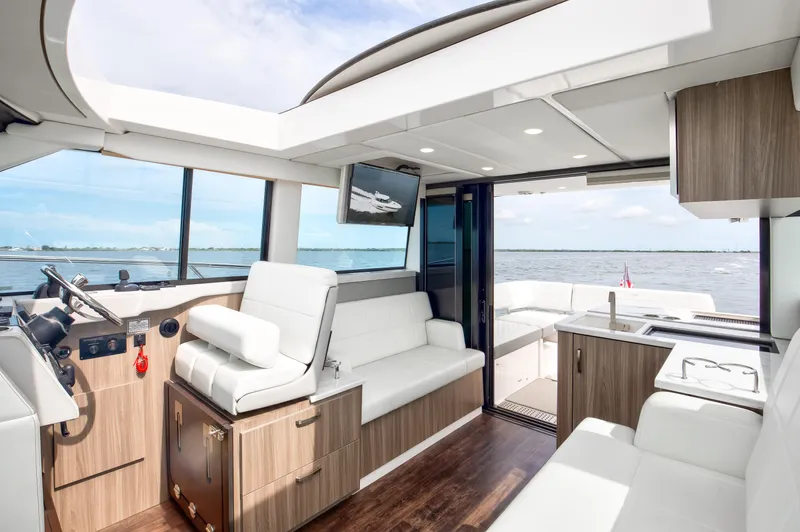 Lady G Yacht Photos Pics Regal XO 38 Lady G- Salon