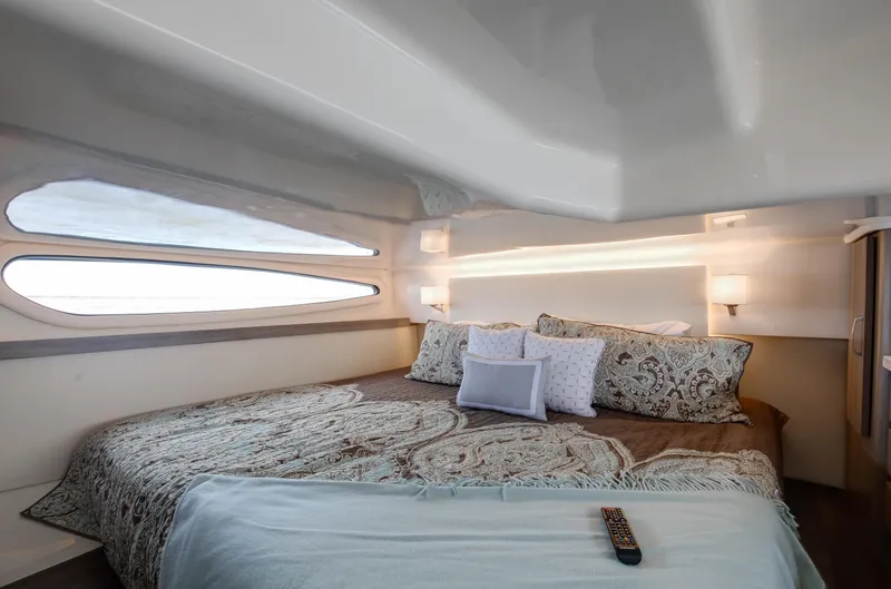 Lady G Yacht Photos Pics Regal XO 38 Lady G- VIP Stateroom