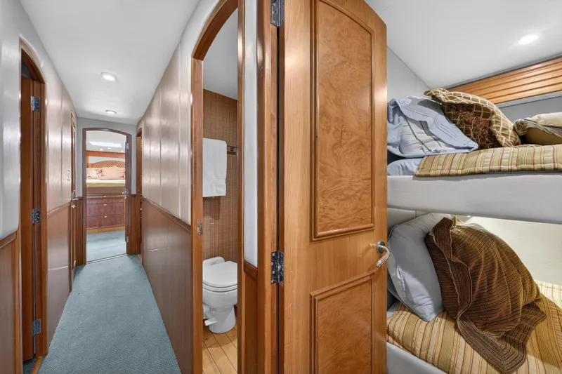 Cherin III Yacht Photos Pics Aft Bunk and Companion way