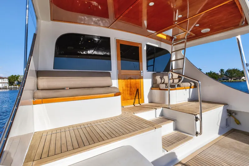 Cherin III Yacht Photos Pics Mezzanine with Chipper, drink box, and freezer