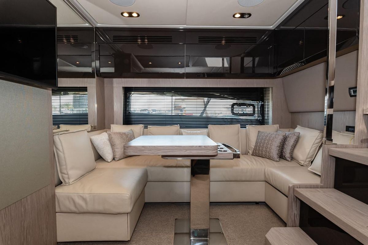 2019 Azimut 51