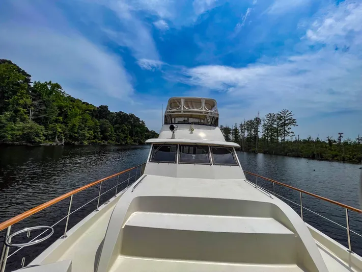 Starfire Yacht Photos Pics Foredeck