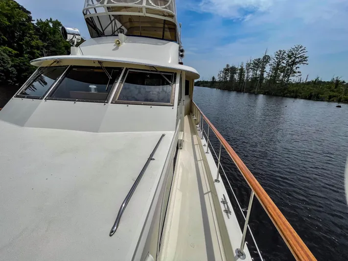 Starfire Yacht Photos Pics Walkways