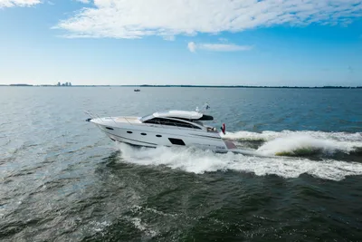 2015 Princess V52