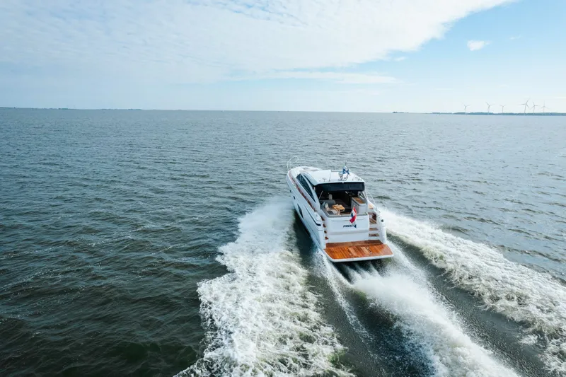 V52 Yacht Photos Pics 