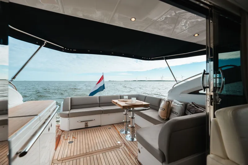 V52 Yacht Photos Pics 