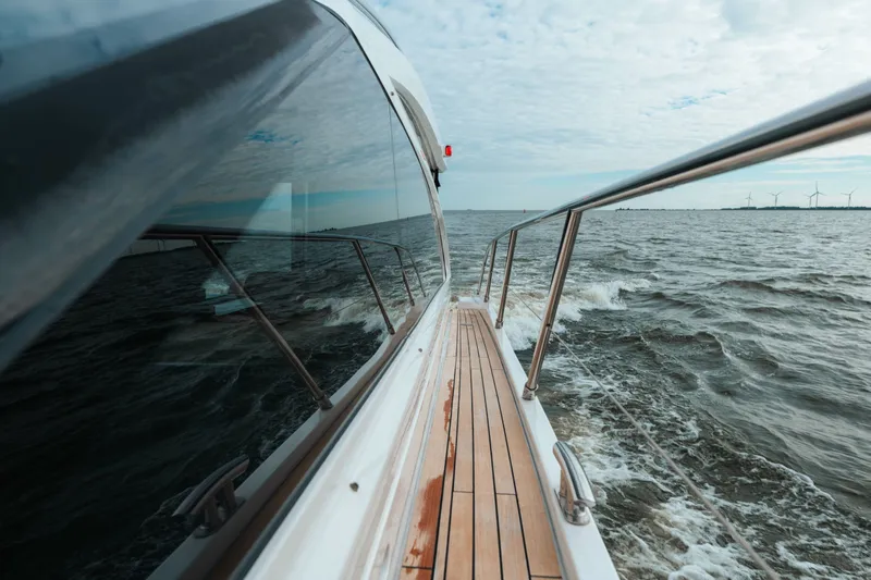 V52 Yacht Photos Pics 