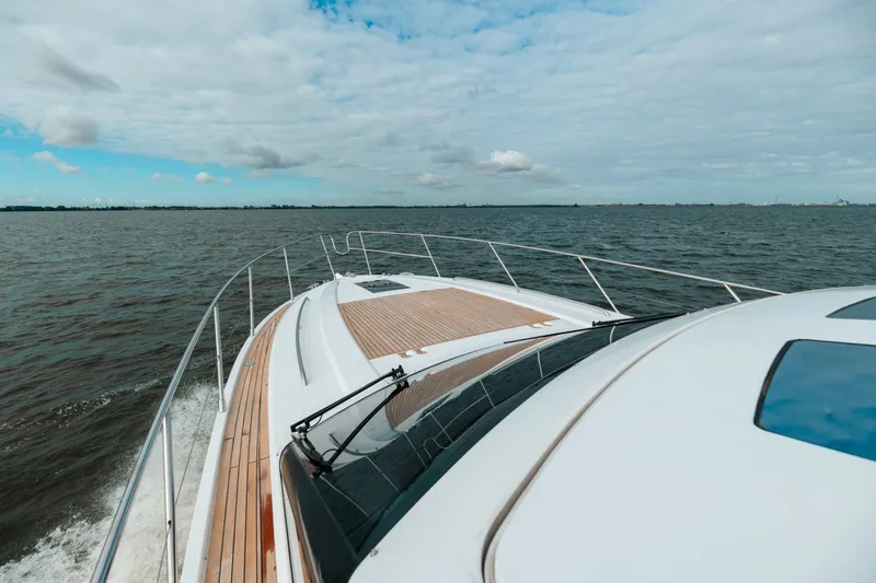 V52 Yacht Photos Pics 