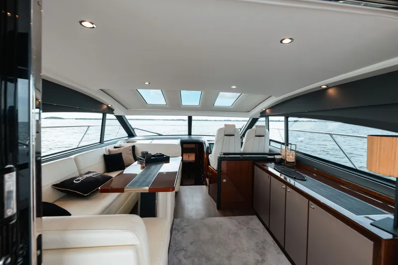 V52 Yacht Photos Pics 