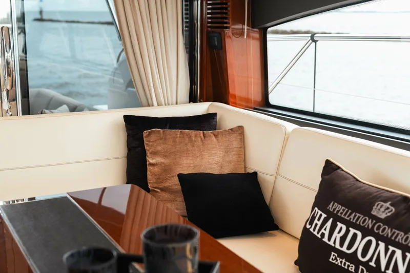 V52 Yacht Photos Pics 