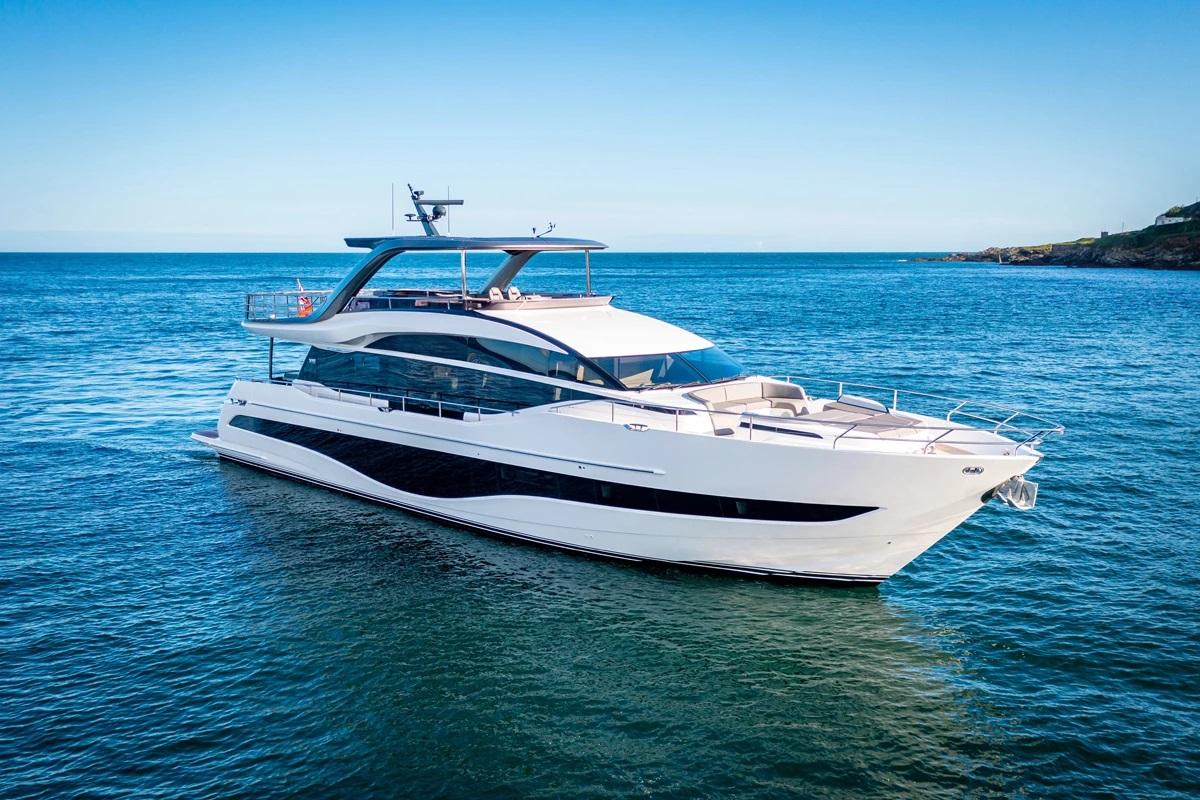 2025 Barcos flybridge Princess en venta - YachtWorld