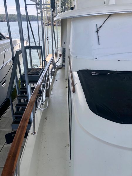 1985 Hatteras 53 Extended Deckhouse Motor Yacht