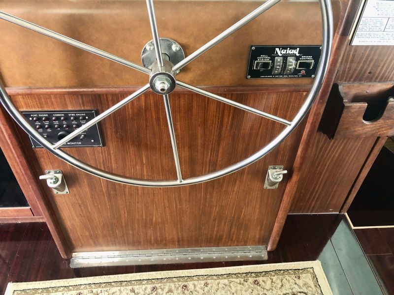 1985 Hatteras 53 Extended Deckhouse Motor Yacht