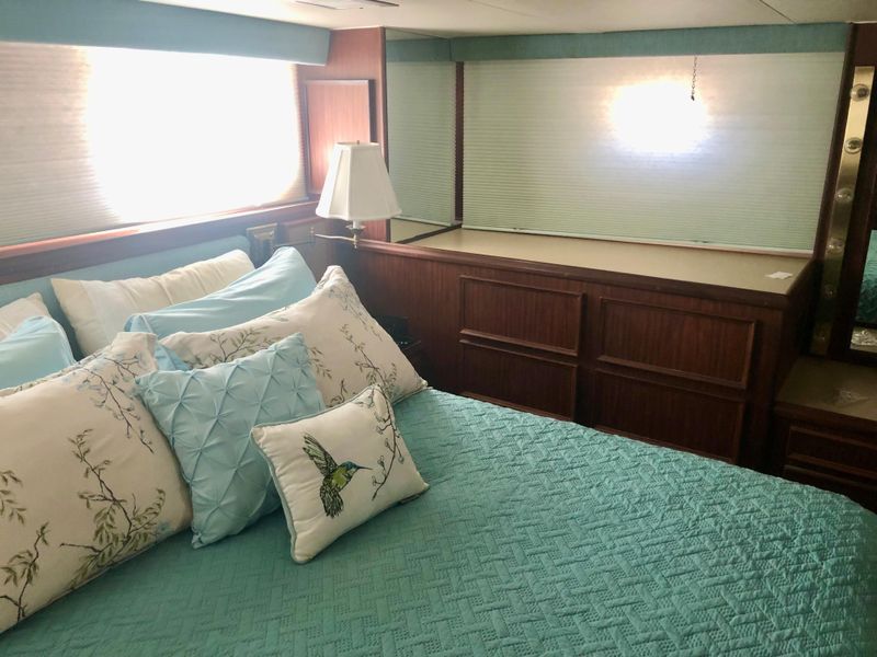 1985 Hatteras 53 Extended Deckhouse Motor Yacht