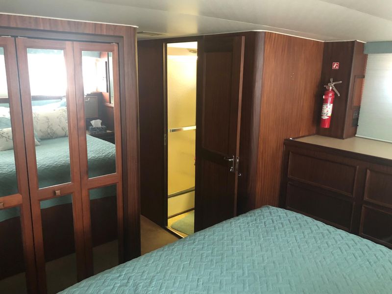 1985 Hatteras 53 Extended Deckhouse Motor Yacht