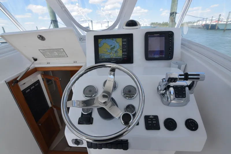 Susan Dee Yacht Photos Pics 