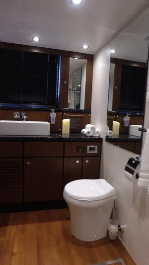  Yacht Photos Pics Luxurious bathroom in 2014 Fairline Squadron 78 Custom yacht.