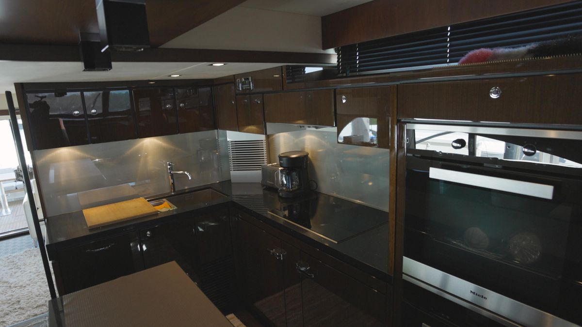 2014 Fairline 78 