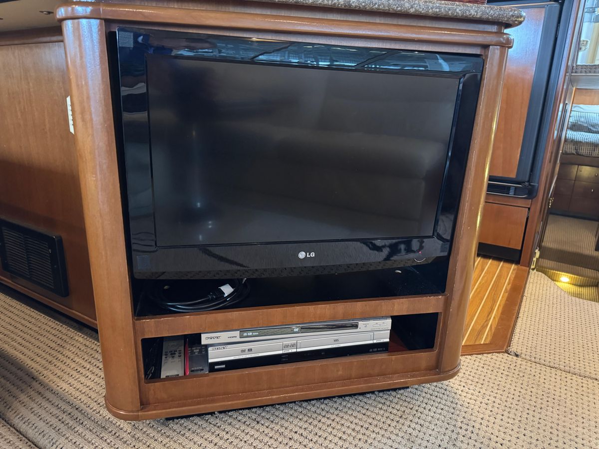 2005 Meridian 49 
