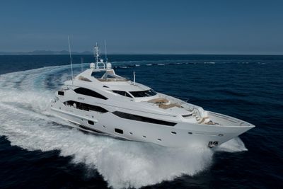 2013 Sunseeker 40 Yacht