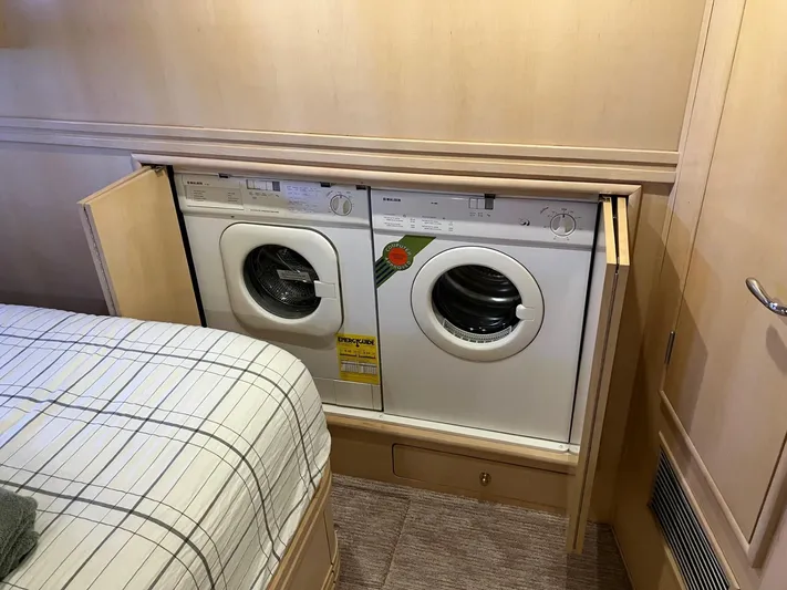 Called Away Yacht Photos Pics 